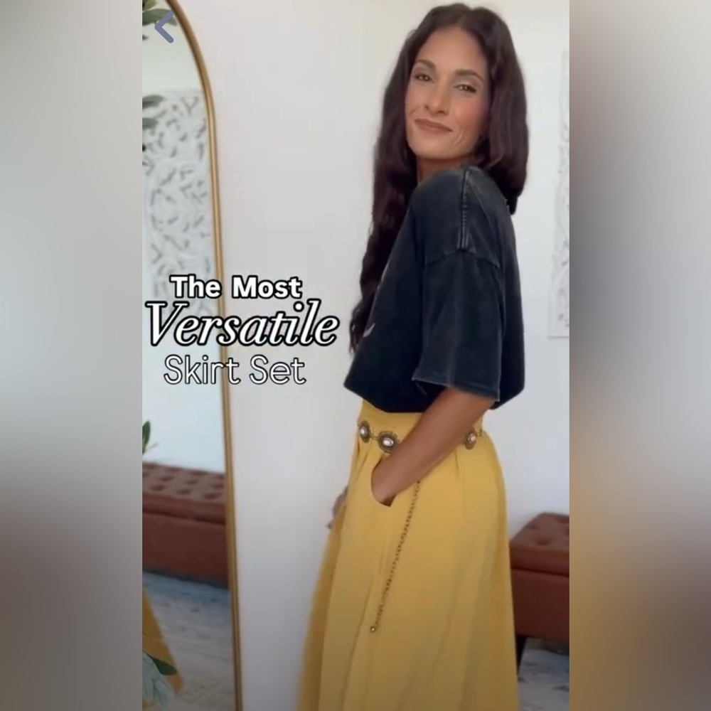 Elegant Yellow Women's Skirt - Picture 3 of 4